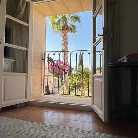 Charming Newly Renovated With Private Pool Villa
